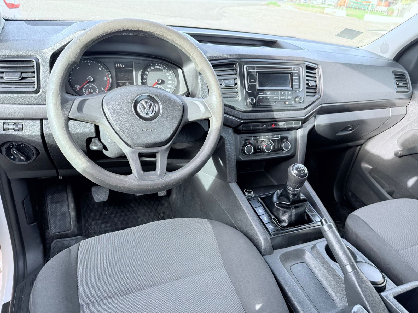 VOLKSWAGEN - AMAROK 2.9 TDI 140CV  - 4X2 MANUAL - 2017